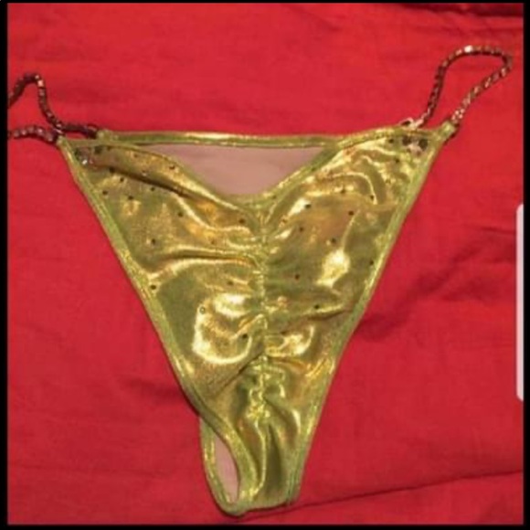 Competition bikini - Picture 5 of 7